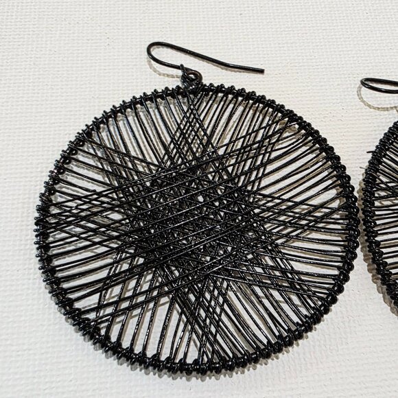 Black Round Woven Star Black Wire Dangle Hoop Pierced French Hook Earrings - Picture 6 of 9